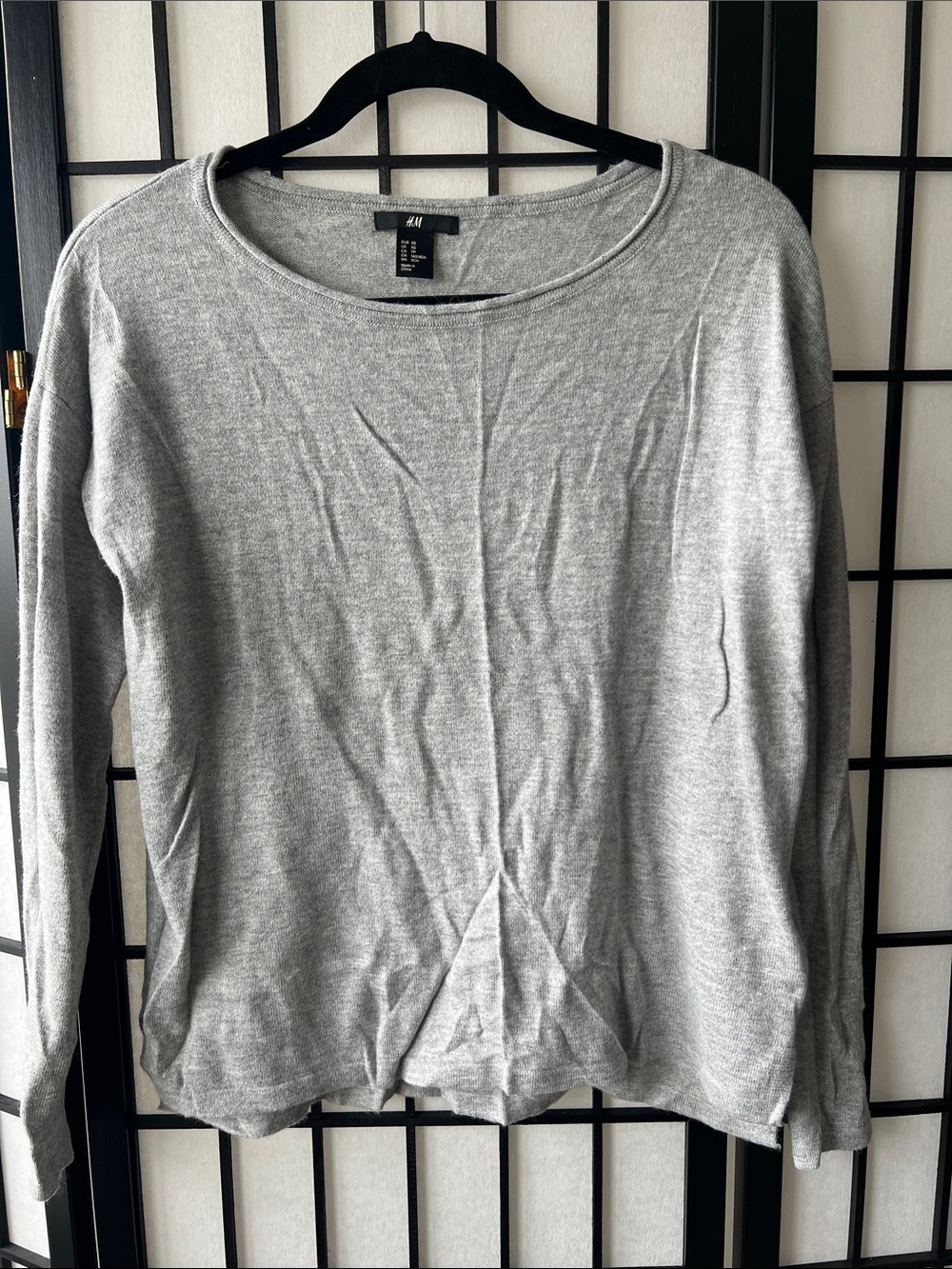 H&M Gray Long-Sleeve Knit Top